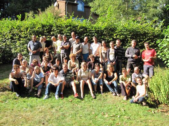 LE GROUPE AU COMPLET